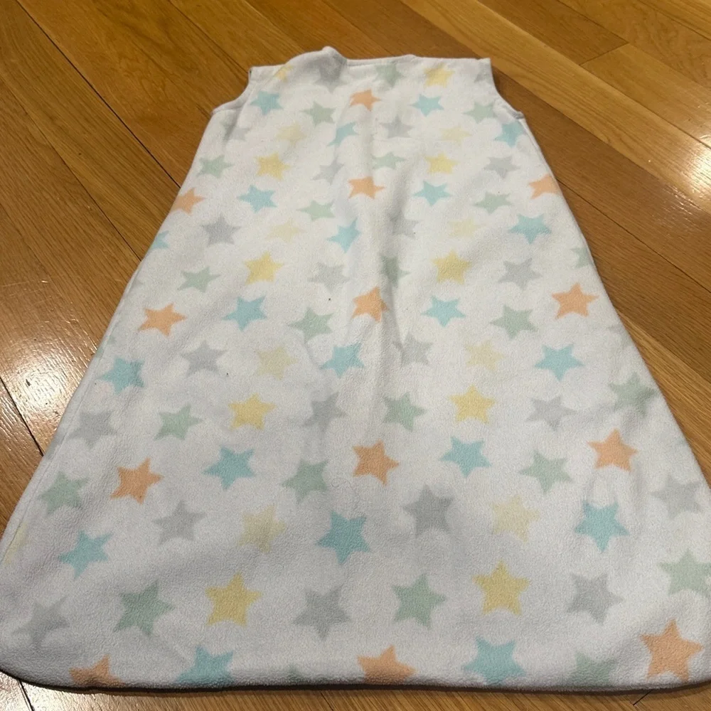 Safe Dreams by Halo wearable sleepsack size medium (6-12 months).